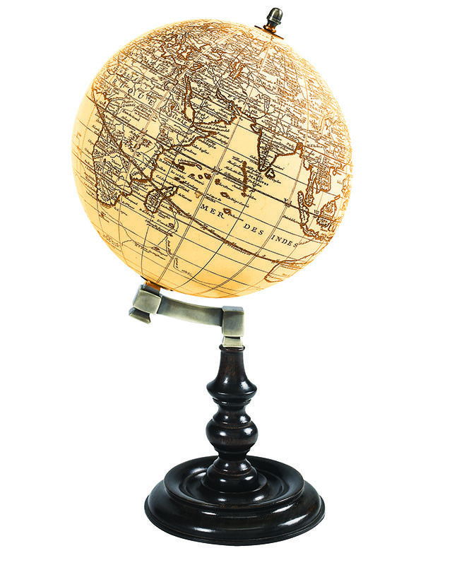 Trianon Globe