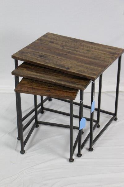 NESTING TABLES