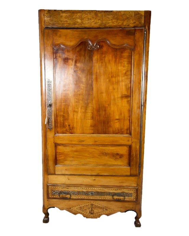 ANTIQUE FRENCH WALNUT ARMOIRE