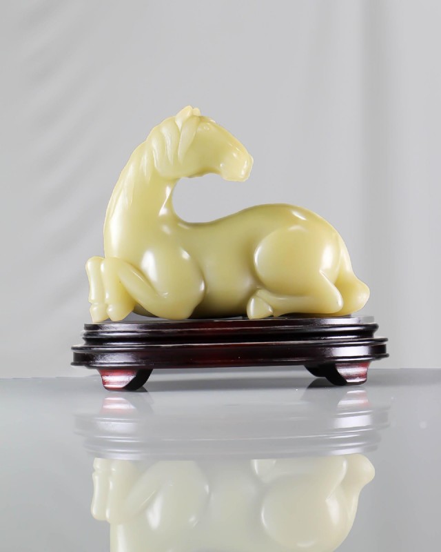 Recumbent Jade Horse