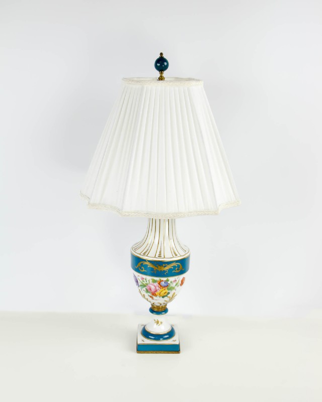 Ceramic Urn Style Table Lamp