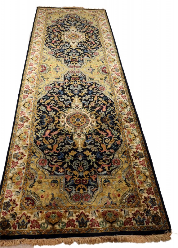 Amritsar Wool Runner