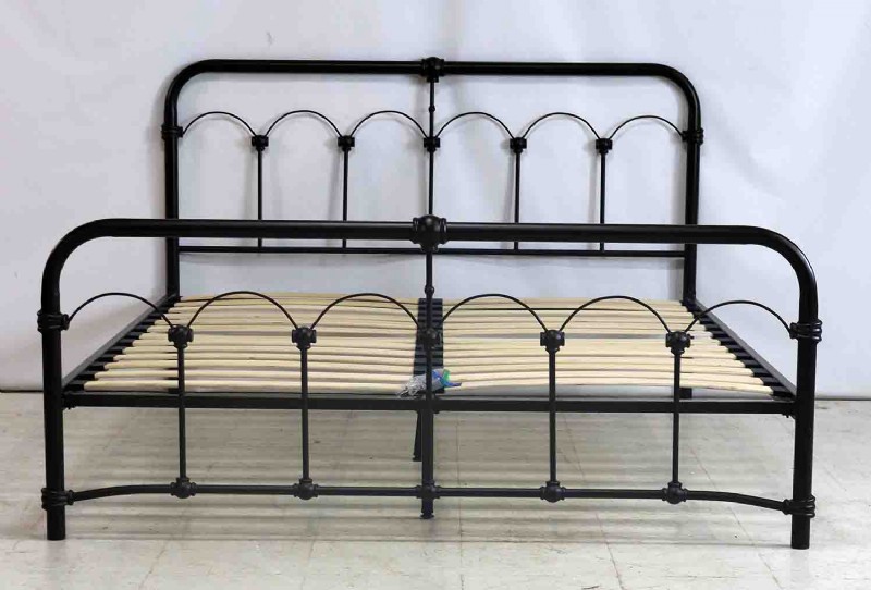 Queen Metal Frame Bed