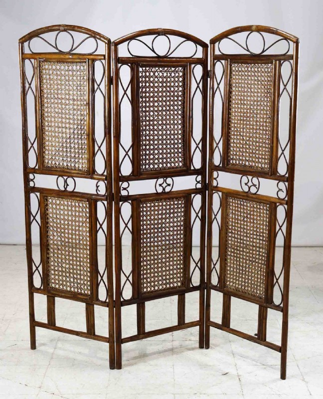 Vintage Wicker Screen