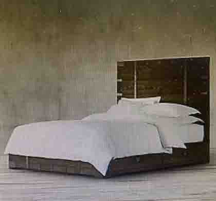 Heirloom Silver Platform King Bedroom Set