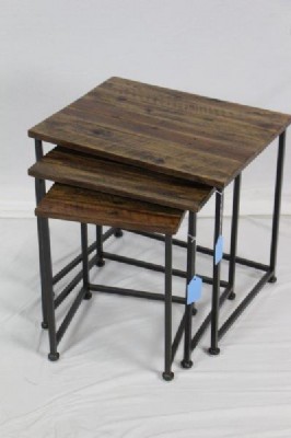 NESTING TABLES