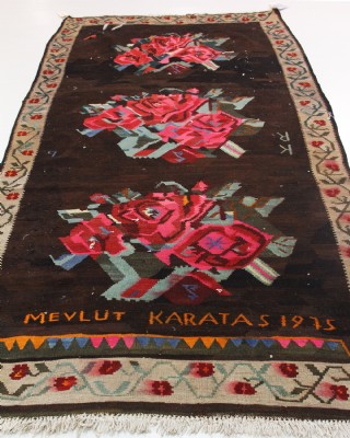 Handmade & Signed Kilim Rug