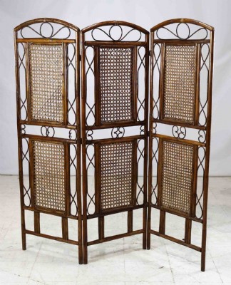 Vintage Wicker Screen