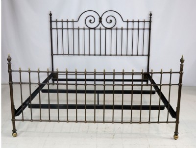 BEDROOM SET