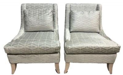 Fairfield Chair Large Sloped Accent Chairs