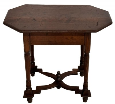English Pine Tea Table Early 19th Century