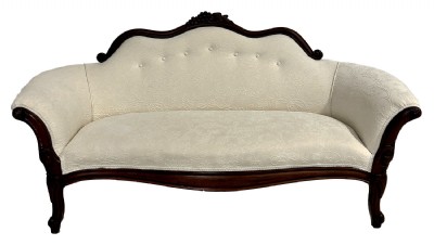 Antique Mahogany Hand Carved Settee