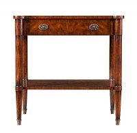 Pied-à-terre Side Table