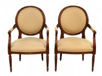 Set of 2 Diamond Upholstered Arm Chairs